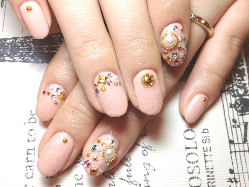 nail